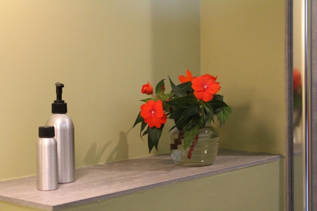 B&B La Chambre Du Zodiaque Uccle Bilik gambar